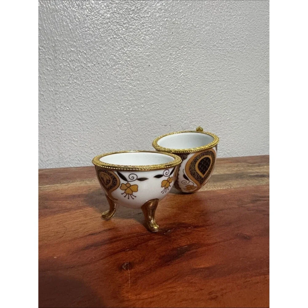 Vintage Limoges Style Footed Porcelain Egg Trinket Box Gold Gilt Hinged Jewelry